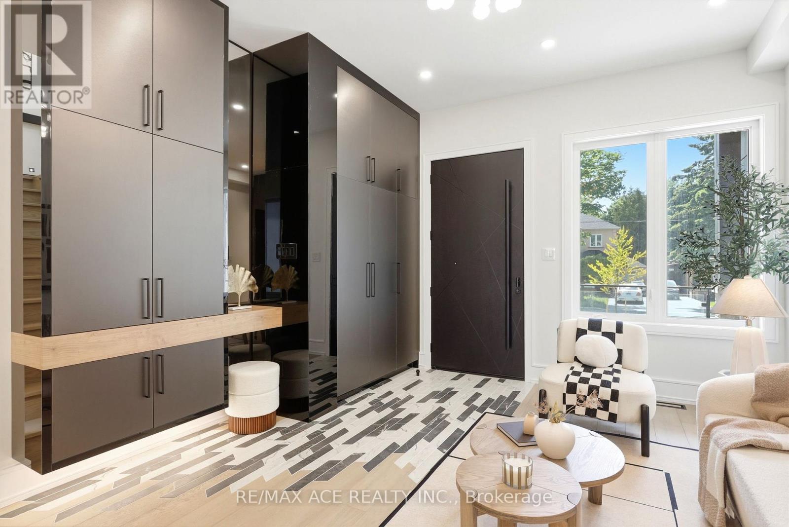 61 Harewood Avenue, Toronto, Ontario  M1M 2R4 - Photo 4 - E13500160