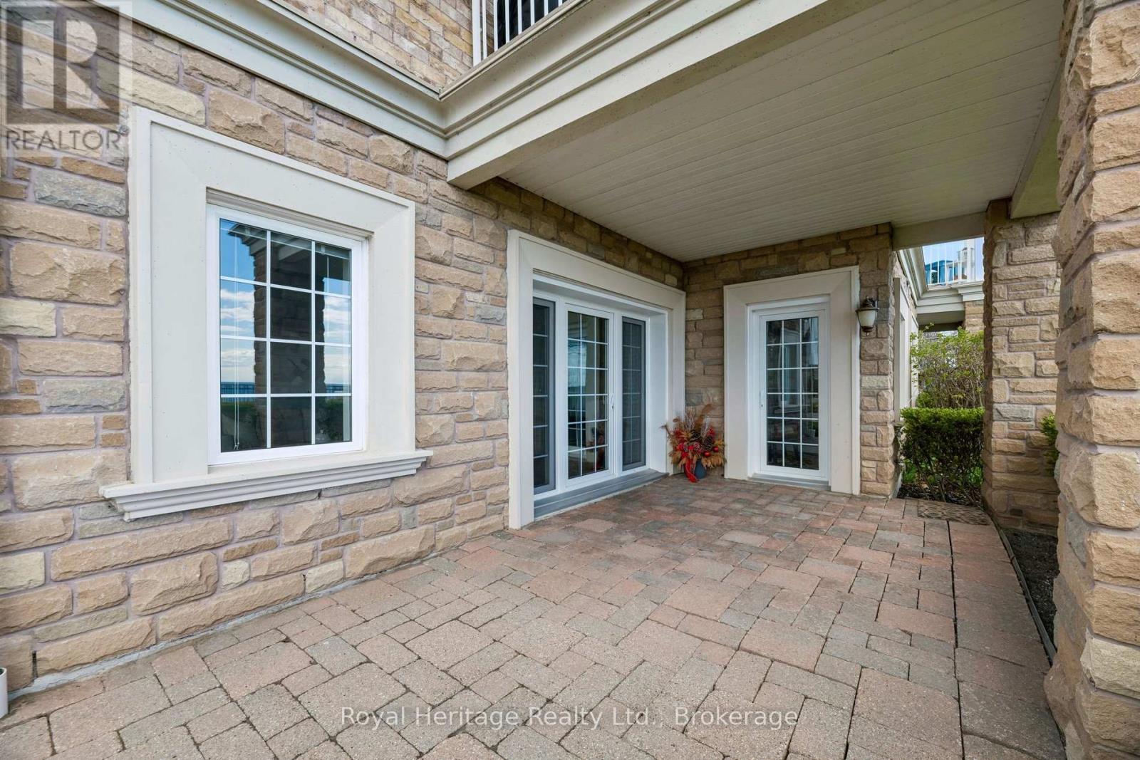 101 - 385 Lakebreeze Drive, Clarington, Ontario  L1B 1P5 - Photo 2 - E13500392