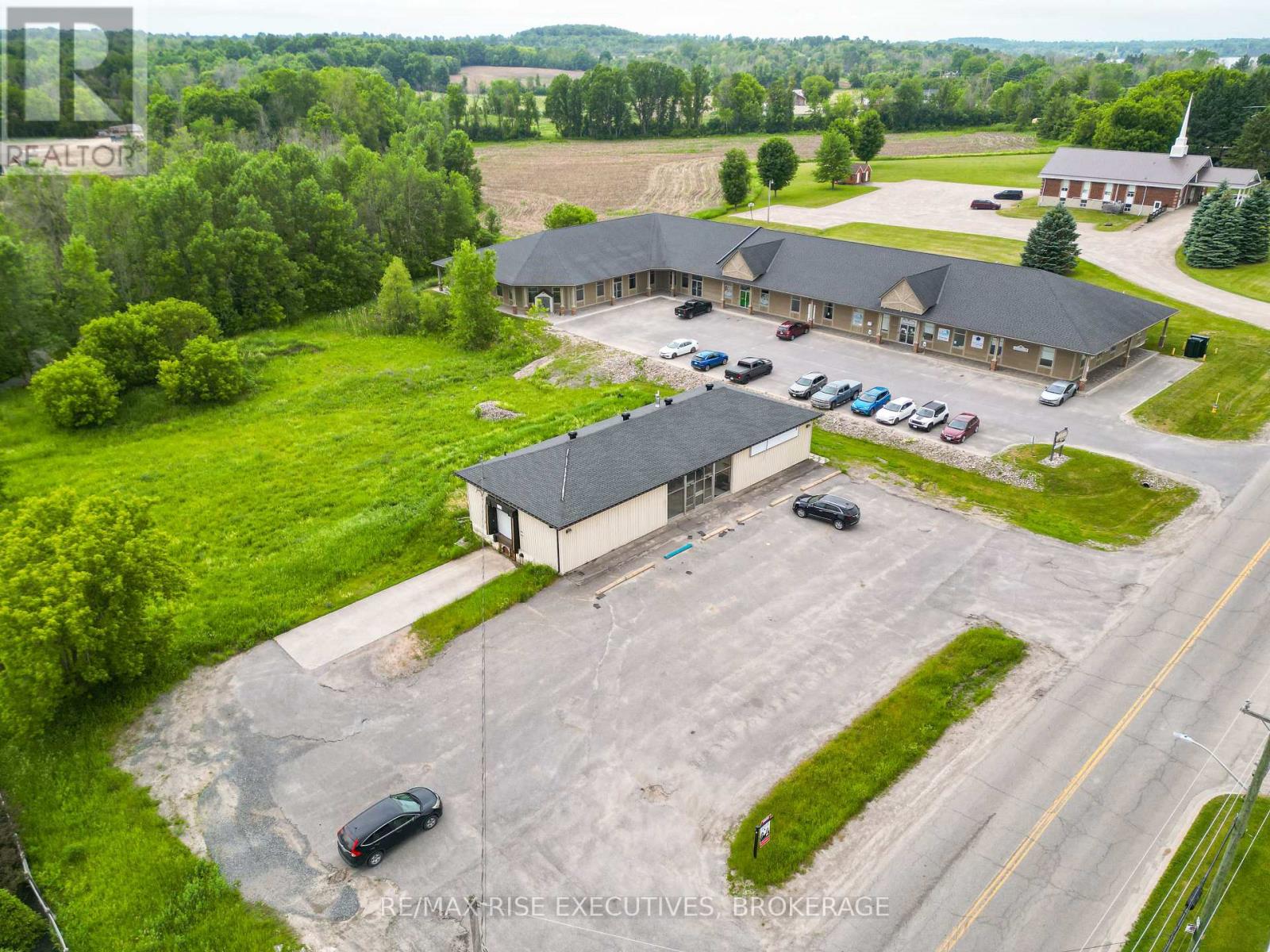 77 Bedford Street, Westport, Ontario  K0G 1X0 - Photo 1 - X13500494