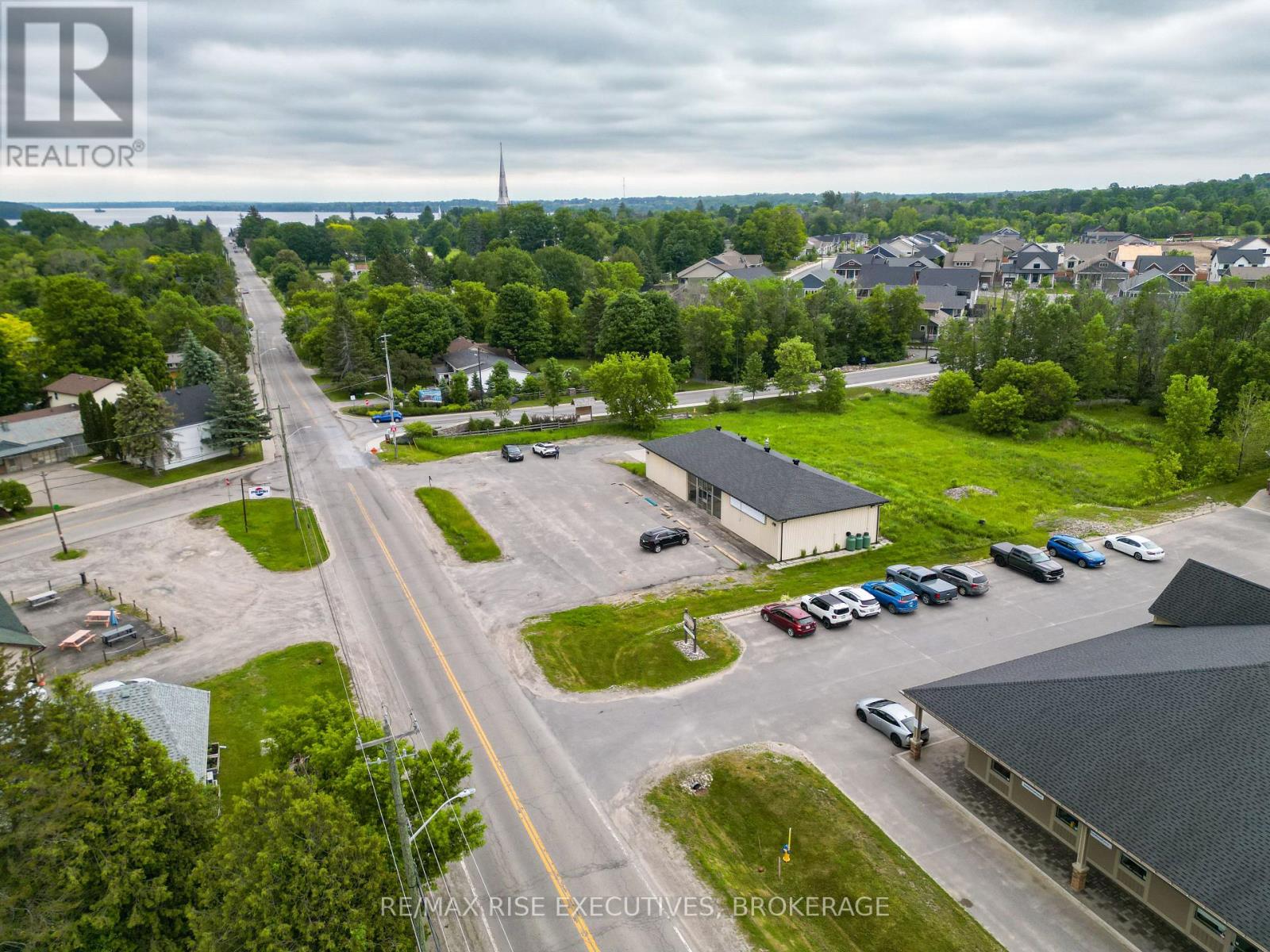 77 Bedford Street, Westport, Ontario  K0G 1X0 - Photo 2 - X13500494