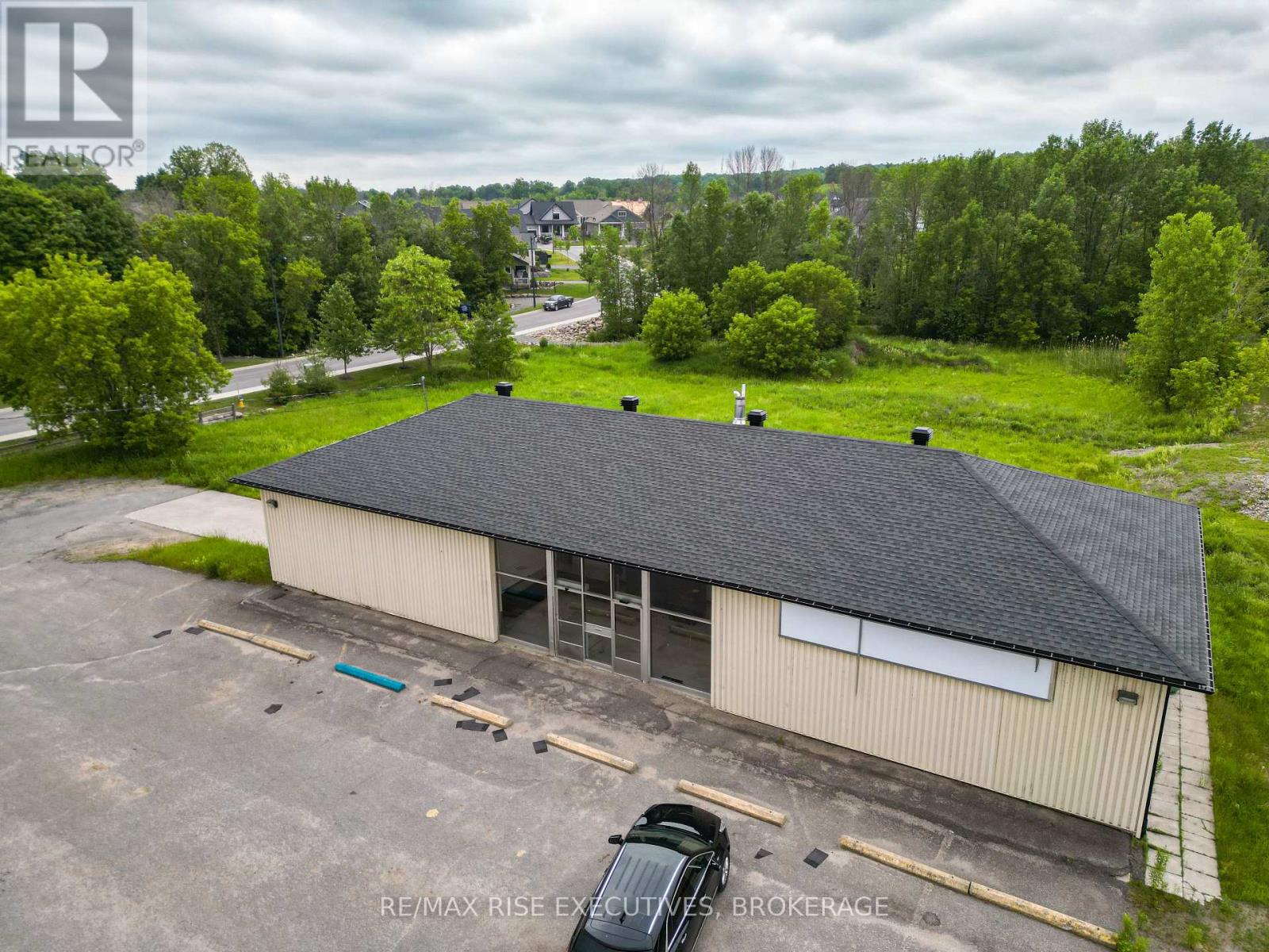 77 Bedford Street, Westport, Ontario  K0G 1X0 - Photo 3 - X13500494