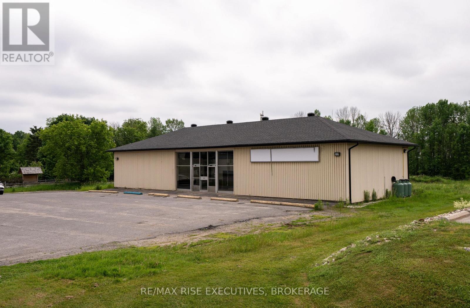 77 Bedford Street, Westport, Ontario  K0G 1X0 - Photo 5 - X13500494