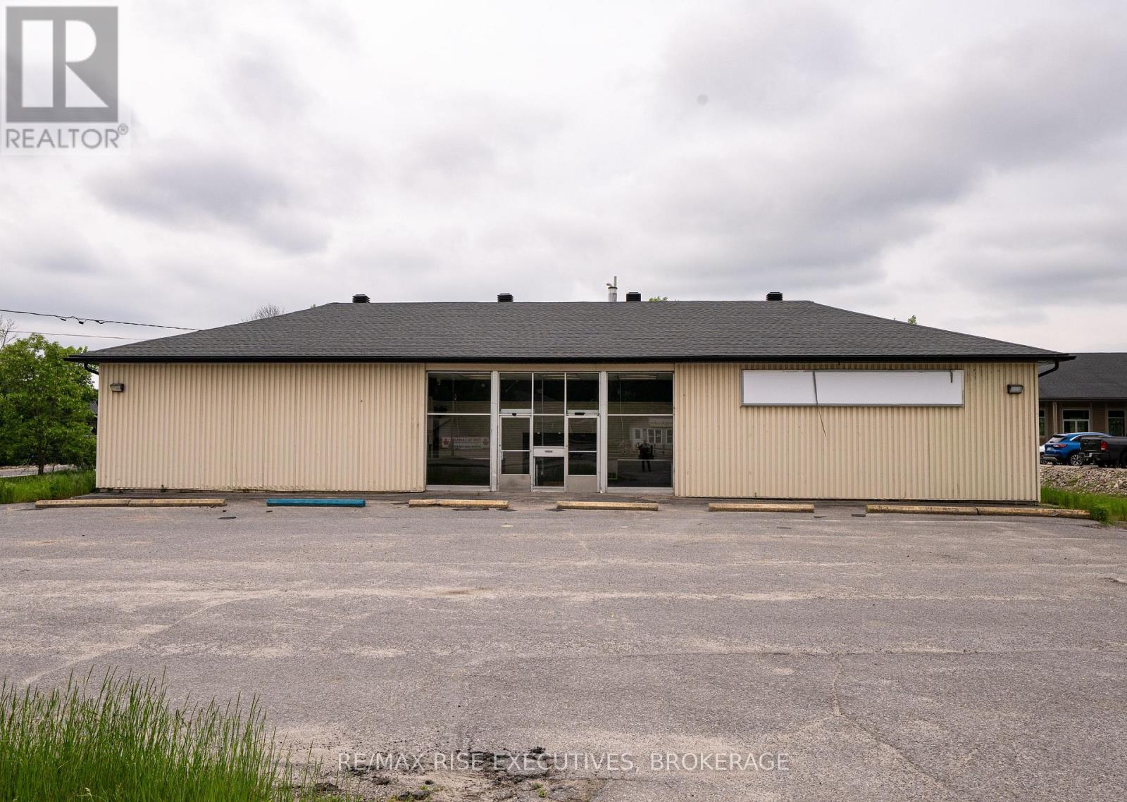 77 Bedford Street, Westport, Ontario  K0G 1X0 - Photo 7 - X13500494