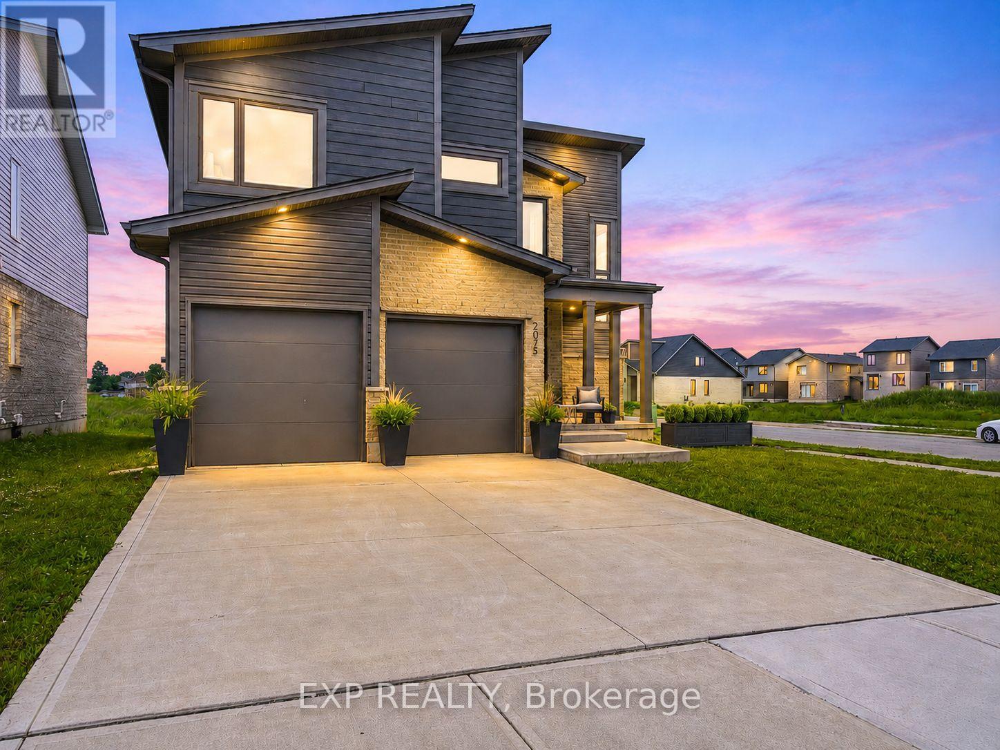 2075 EVANS BOULEVARD, London South, Ontario