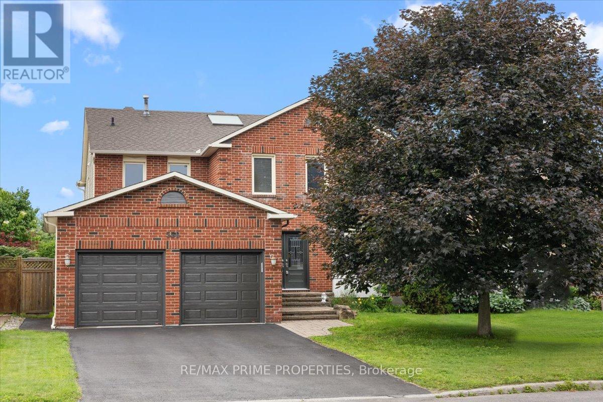 556 FALWYN CRESCENT, Ottawa, Ontario