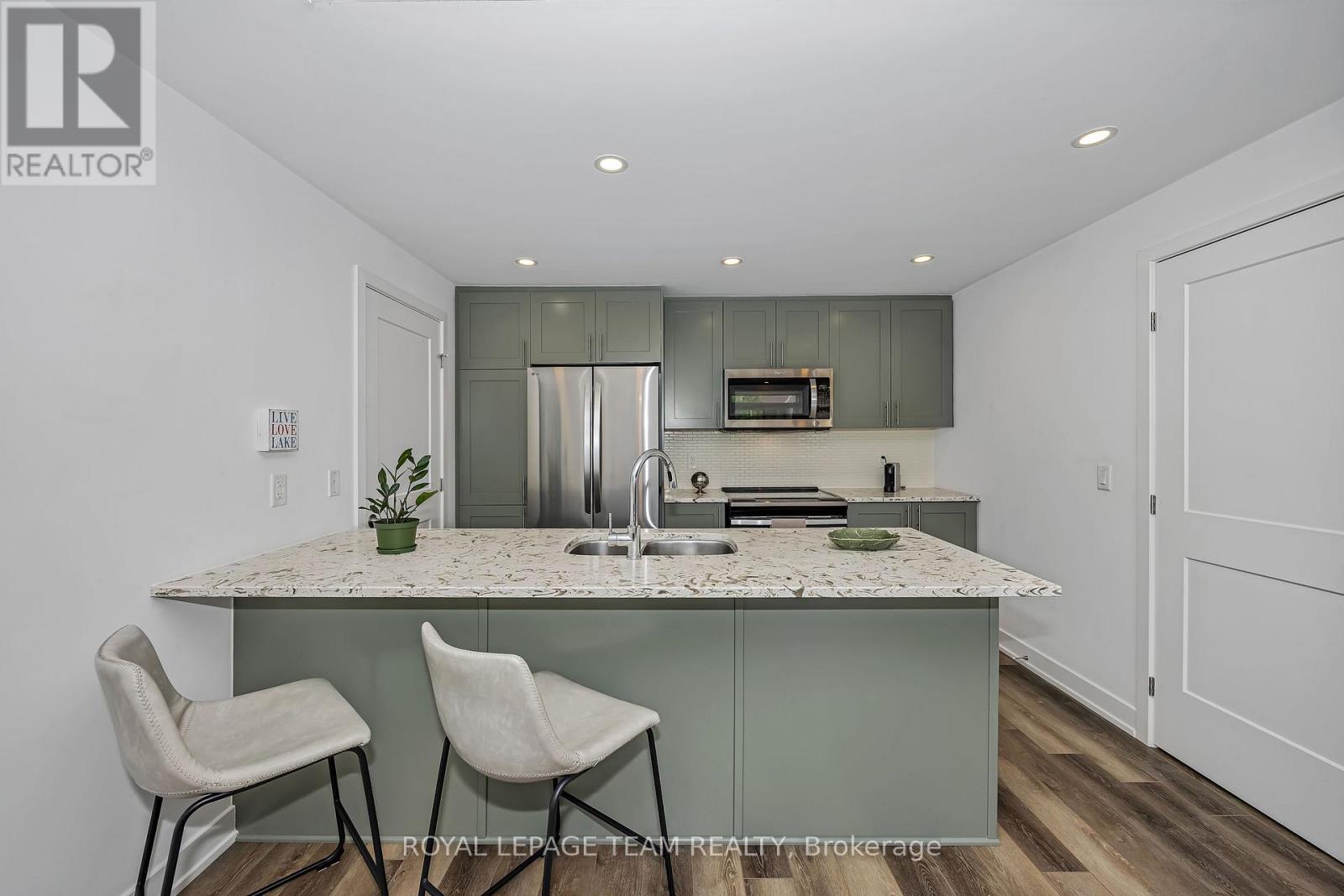121 Fairweather Street, Ottawa, Ontario  K1T 0M8 - Photo 10 - X13500242