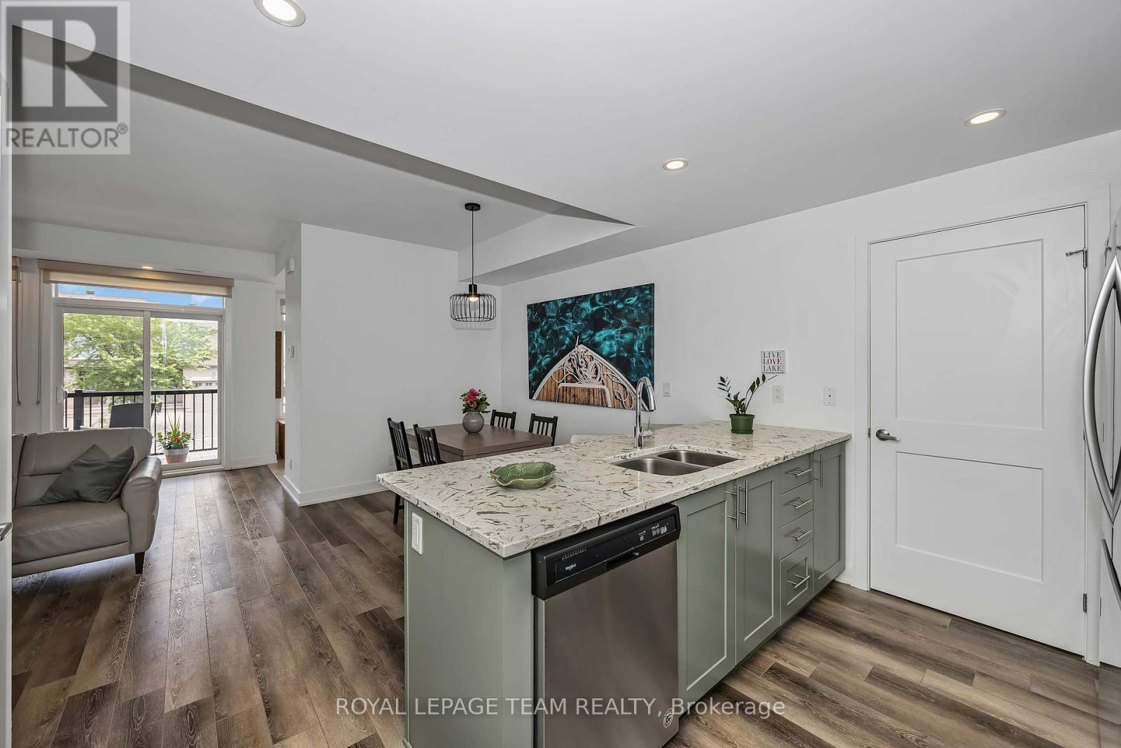 121 Fairweather Street, Ottawa, Ontario  K1T 0M8 - Photo 11 - X13500242