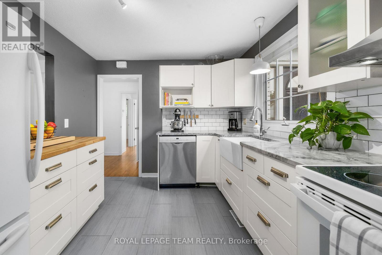 40 Woodmount Crescent, Ottawa, Ontario  K2E 5R1 - Photo 7 - X13500470