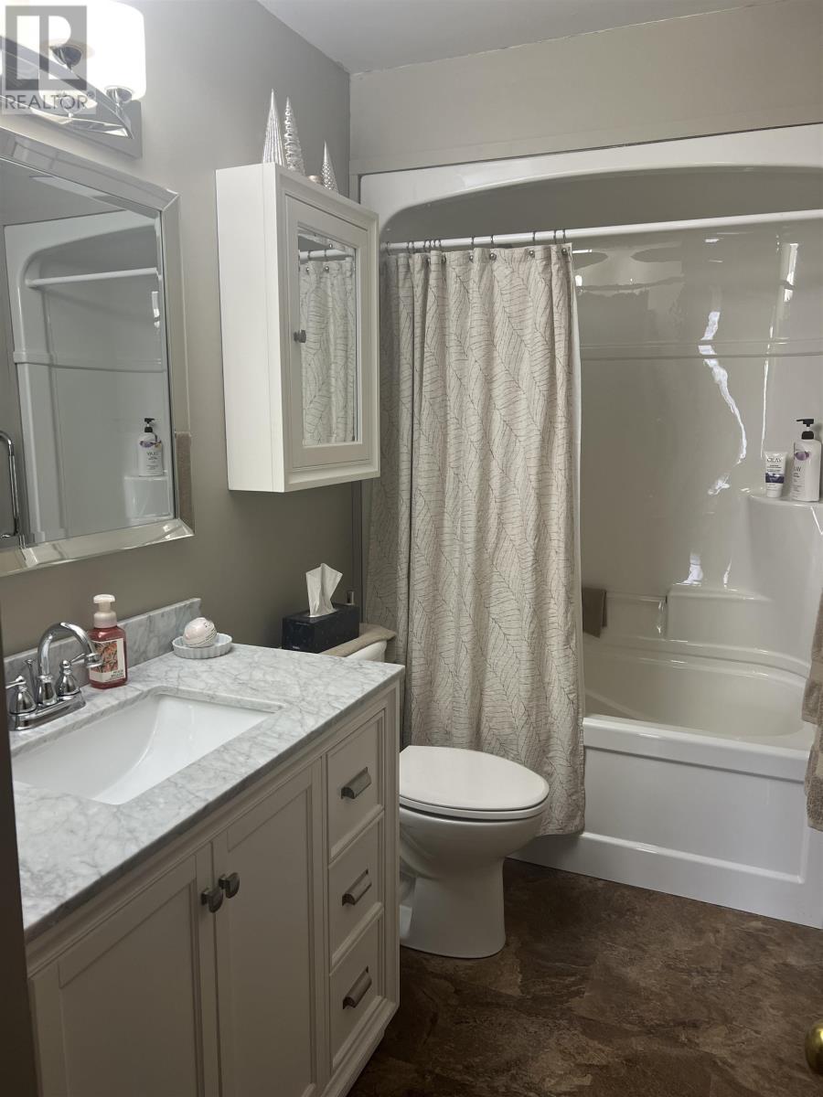 20 Bastedo Cres, Marathon, Ontario  P0T 2E0 - Photo 13 - TB2601542