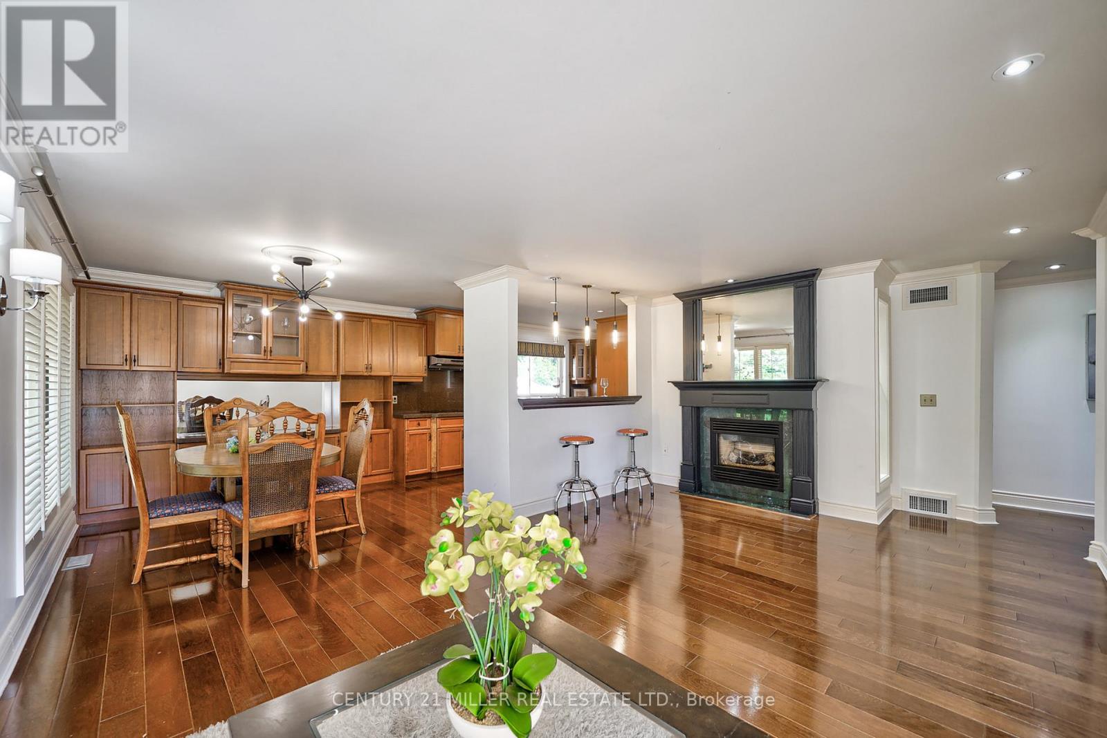 1386 Hixon Street, Oakville, Ontario  L6L 1R7 - Photo 11 - W13500088