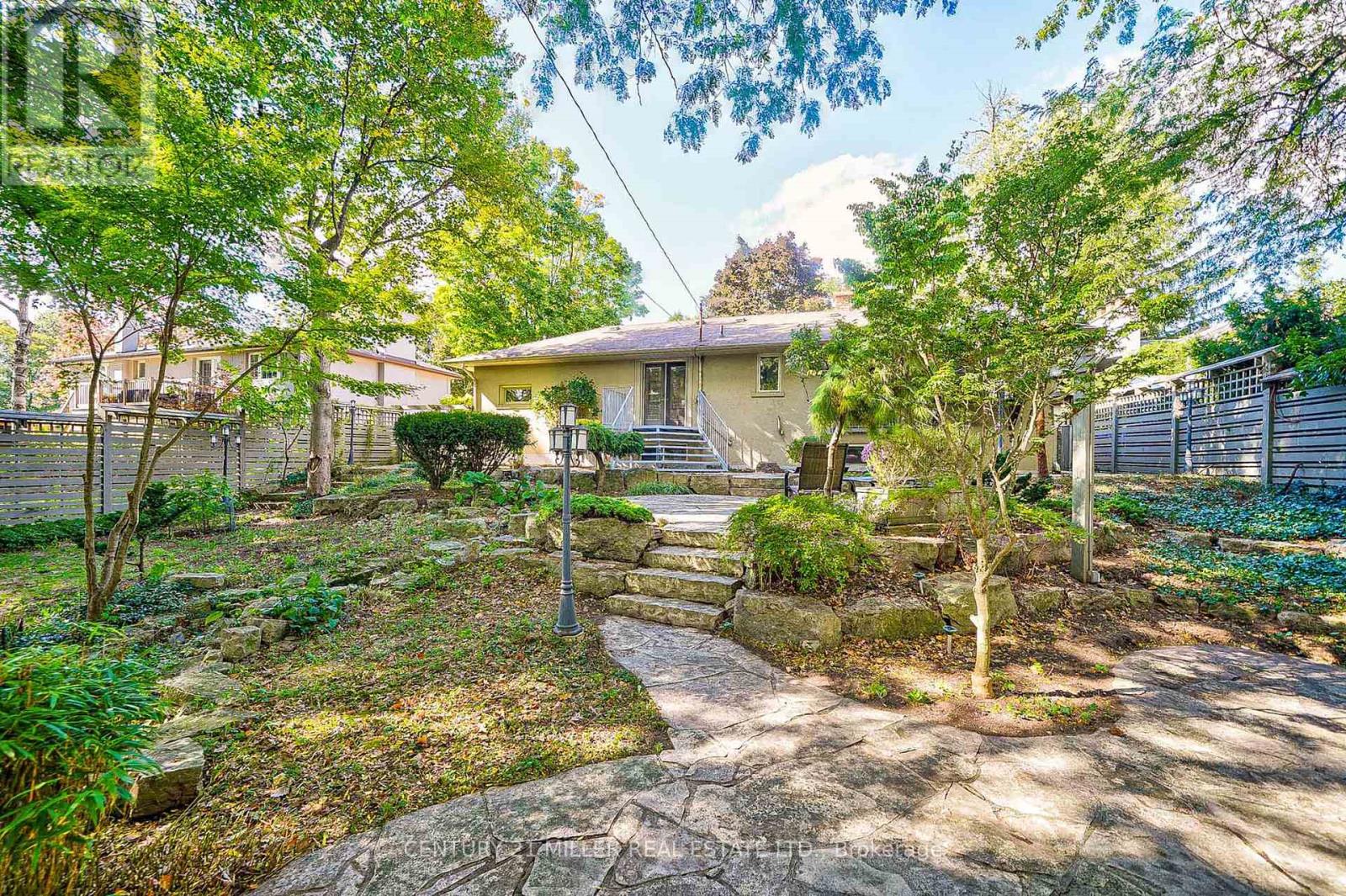 1386 Hixon Street, Oakville, Ontario  L6L 1R7 - Photo 33 - W13500088