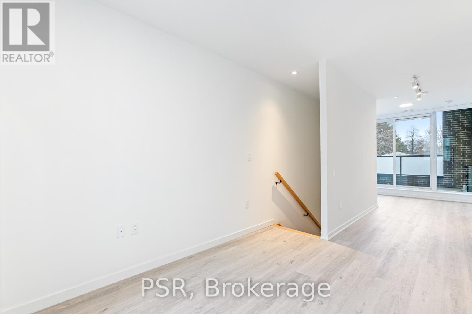 229 - 49 Broadfield Drive W, Toronto, Ontario  M9C 0E3 - Photo 2 - W13500174