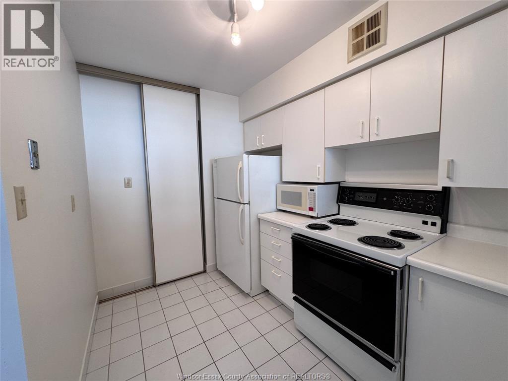 75 Riverside Drive East Unit# 406, Windsor, Ontario  N9A 2S4 - Photo 7 - 26015443