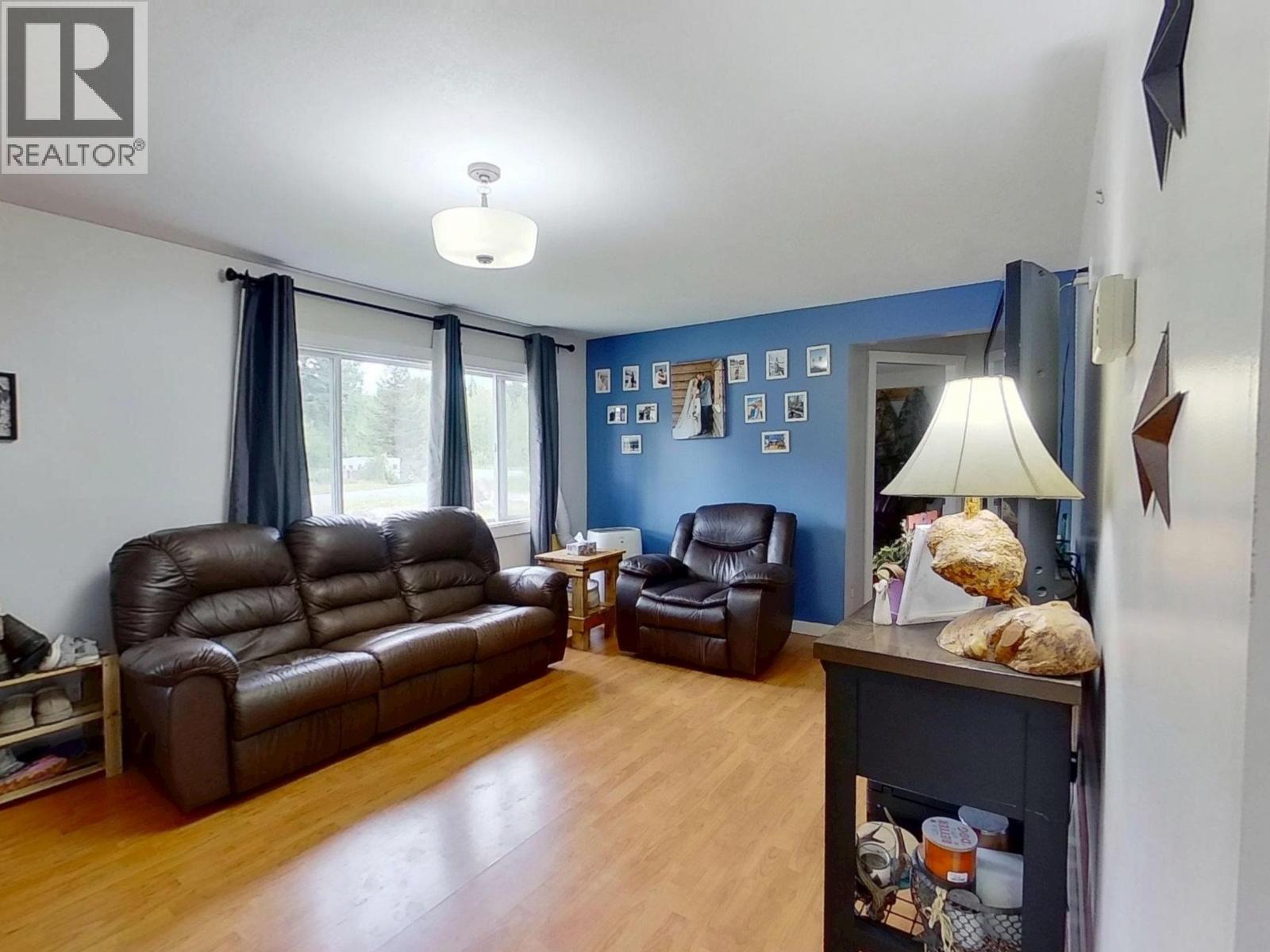 2403 Norwood Road, Quesnel, British Columbia  V2J 7G7 - Photo 3 - R3140658