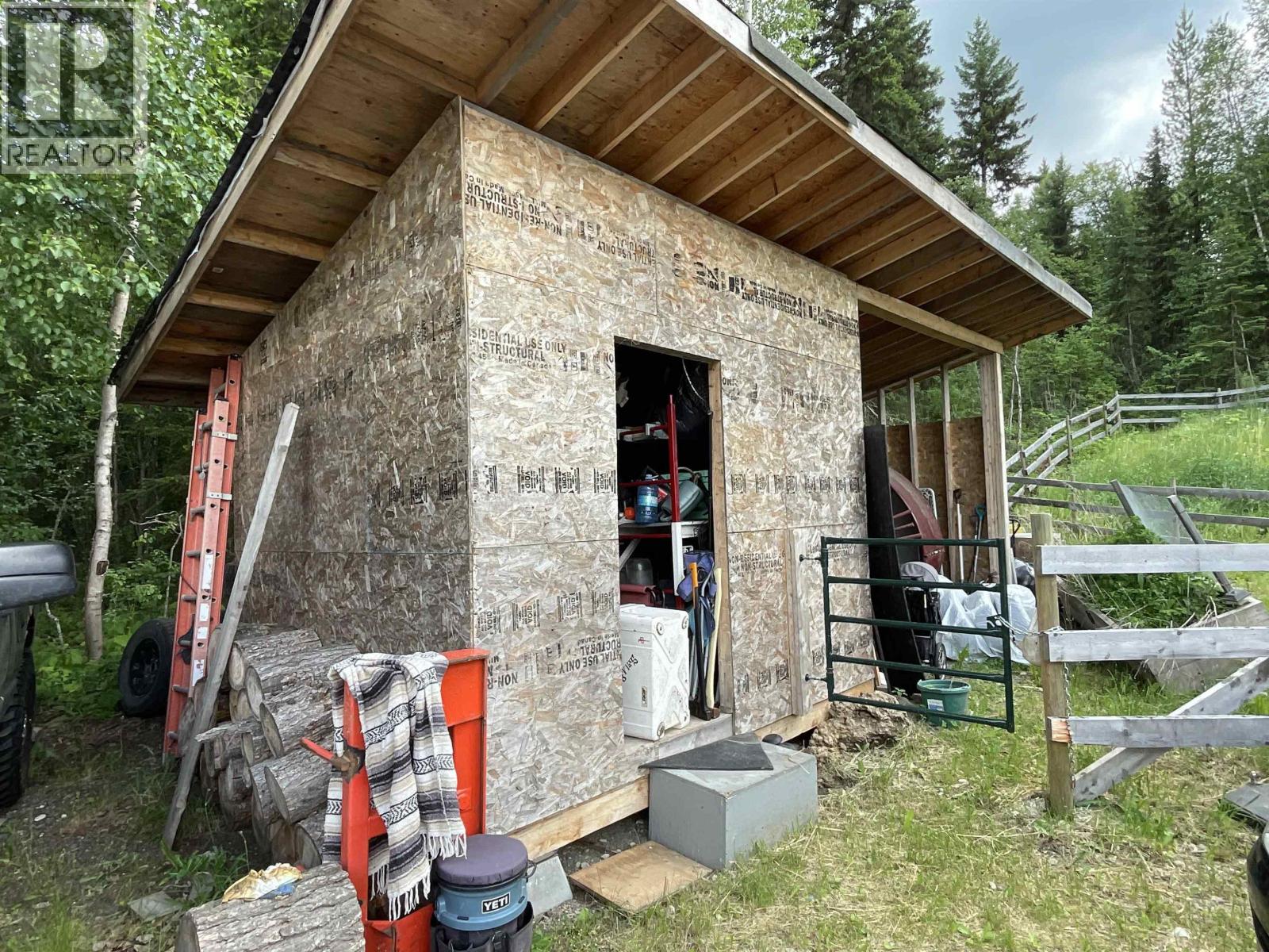 2403 Norwood Road, Quesnel, British Columbia  V2J 7G7 - Photo 16 - R3140658