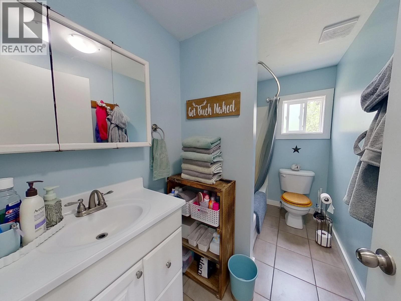 2403 Norwood Road, Quesnel, British Columbia  V2J 7G7 - Photo 14 - R3140658
