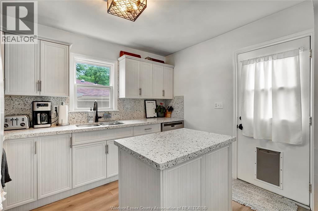 1987 Olive Road, Windsor, Ontario  N8T 1R4 - Photo 6 - 26015475
