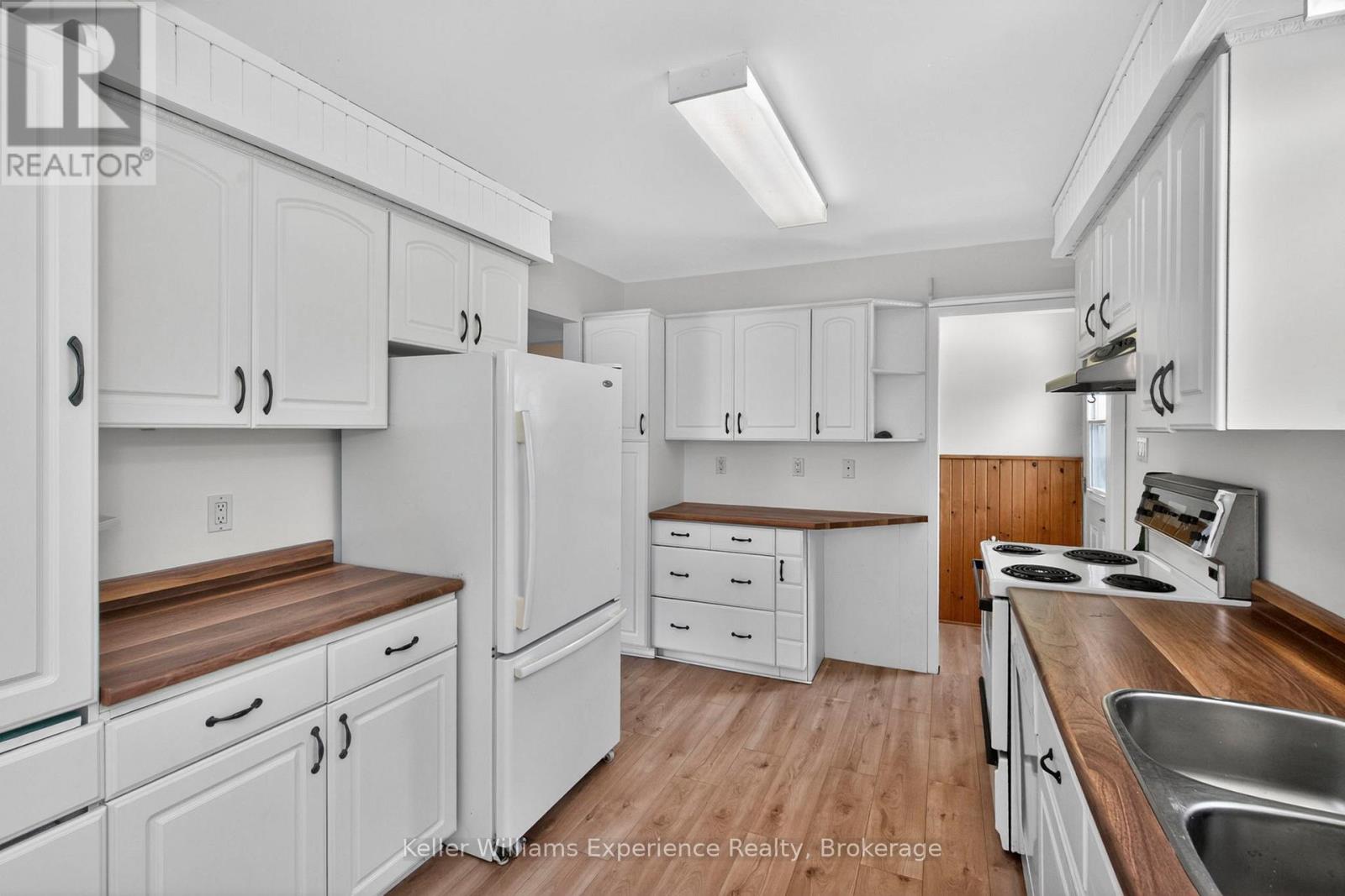 42 Easton Avenue, Tay, Ontario  L0K 1R0 - Photo 15 - S13500294