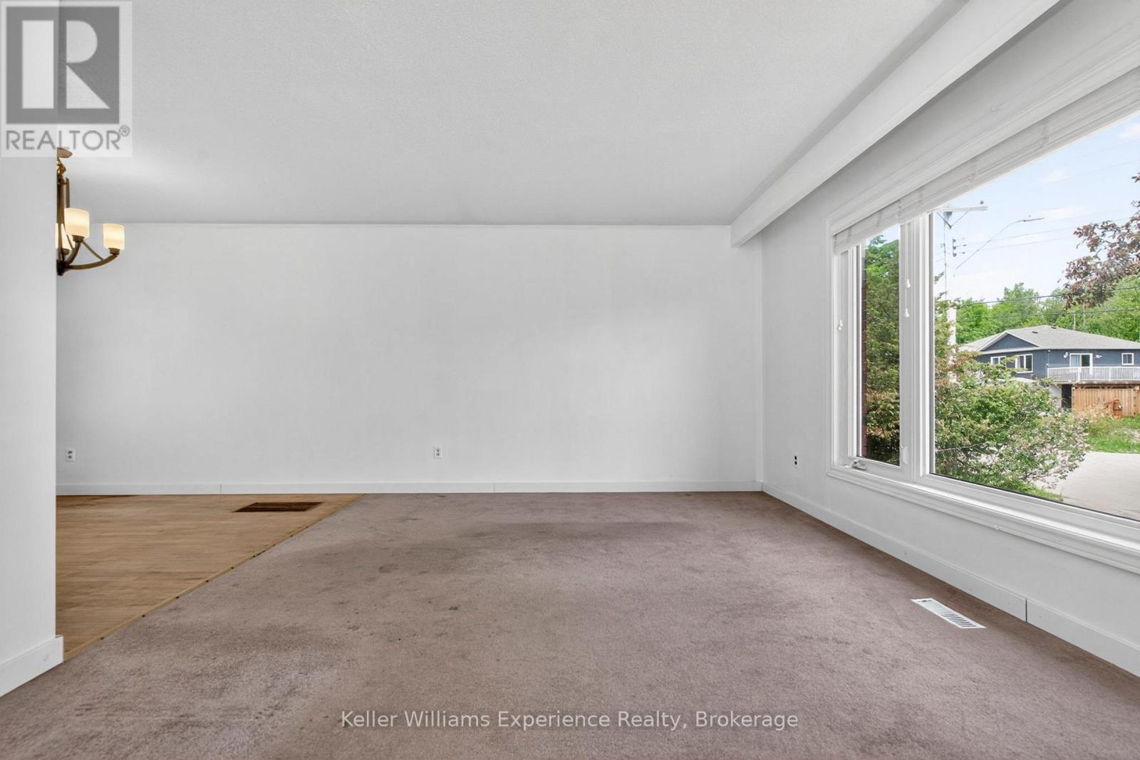 42 Easton Avenue, Tay, Ontario  L0K 1R0 - Photo 8 - S13500294