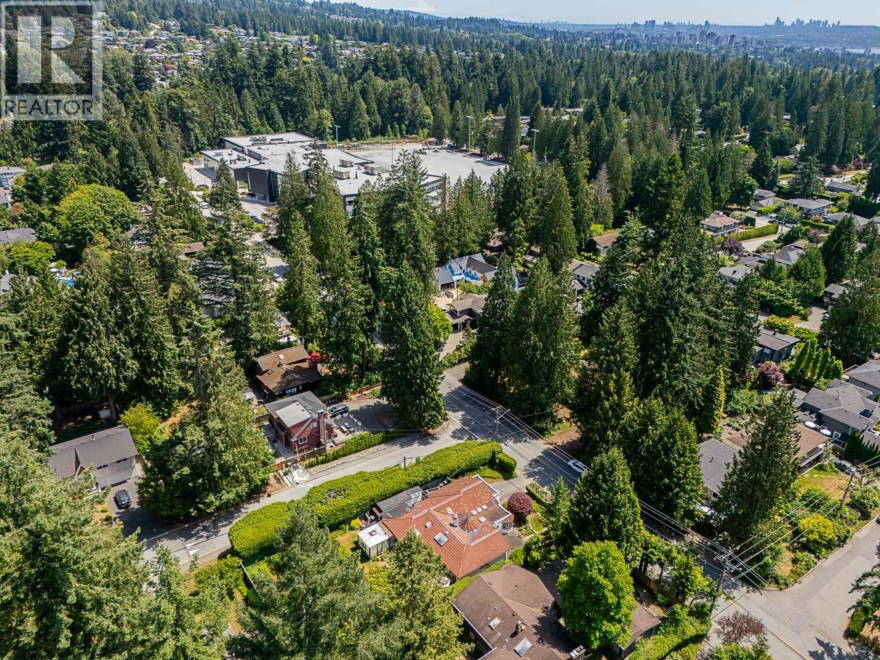1110 Handsworth Road, North Vancouver, British Columbia  V7R 2A8 - Photo 36 - R3139246