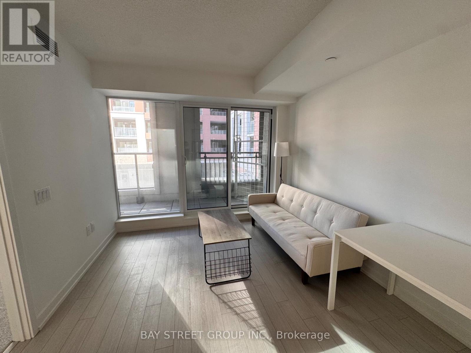 205 - 4010 Eglinton Avenue W, Toronto, Ontario  M9A 0G5 - Photo 2 - W13429480