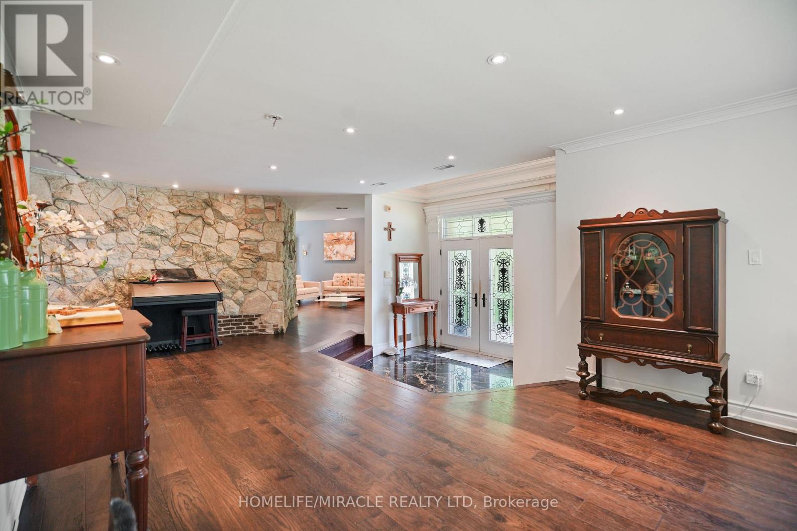 19 Tanglewood Drive, Caledon, Ontario  L7K 0K3 - Photo 12 - W13448626