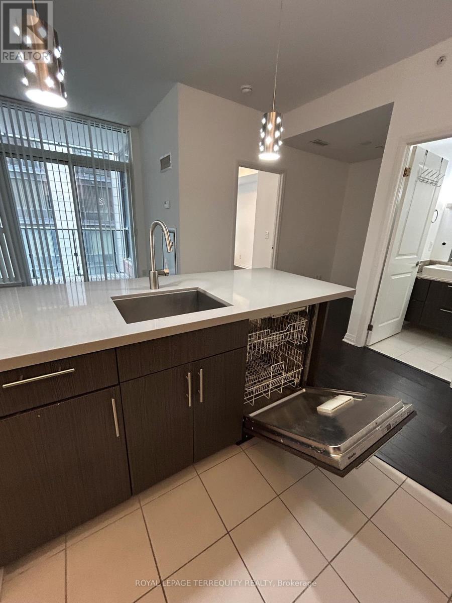 706 - 8 Mercer Street, Toronto, Ontario  M5V 0C4 - Photo 16 - C13500346