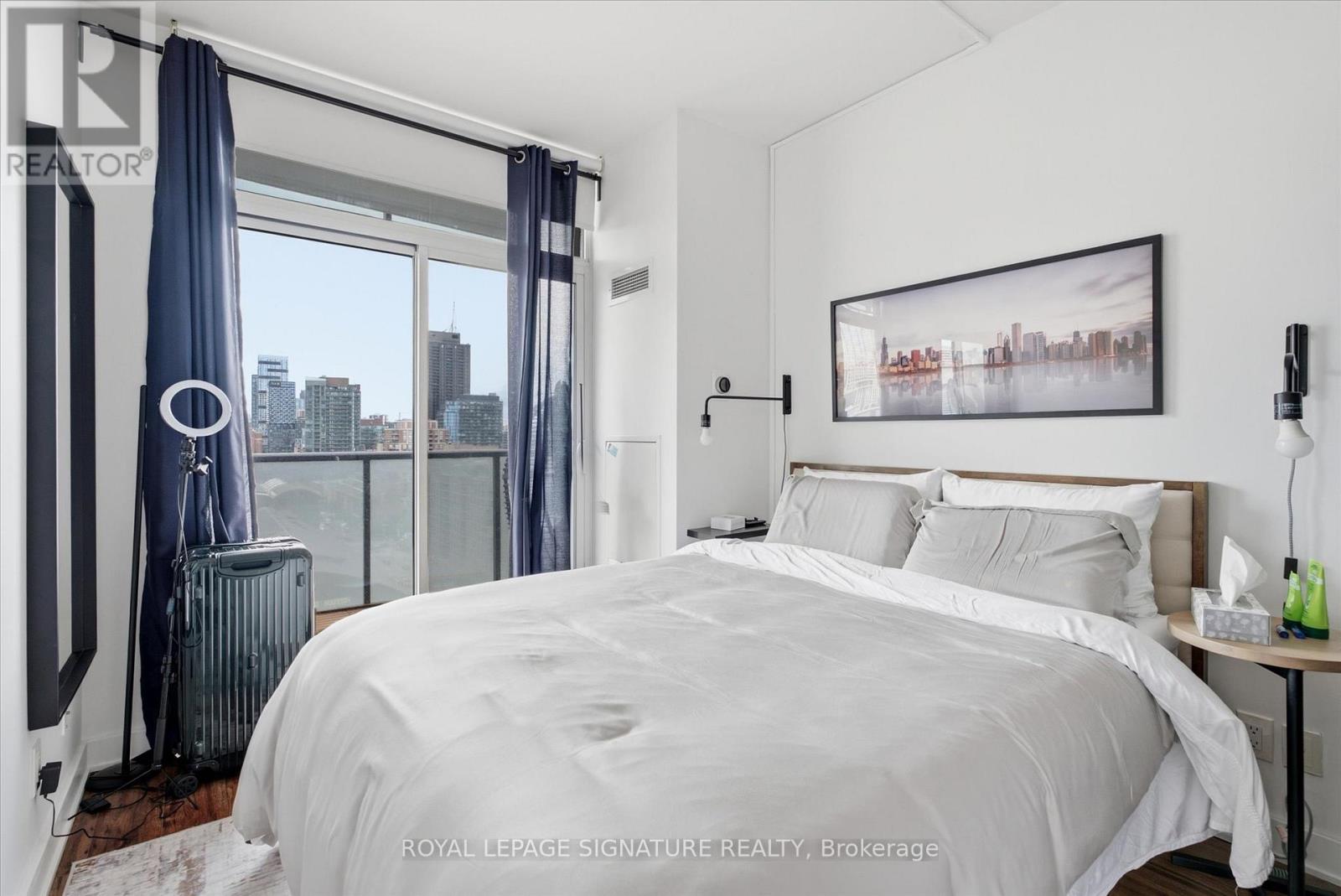 1504 - 1 Market Street, Toronto, Ontario  M5E 0A2 - Photo 15 - C13500430