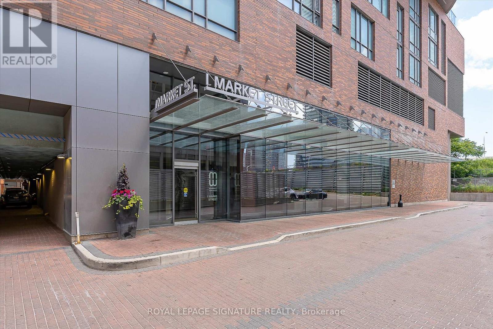 1504 - 1 Market Street, Toronto, Ontario  M5E 0A2 - Photo 22 - C13500430