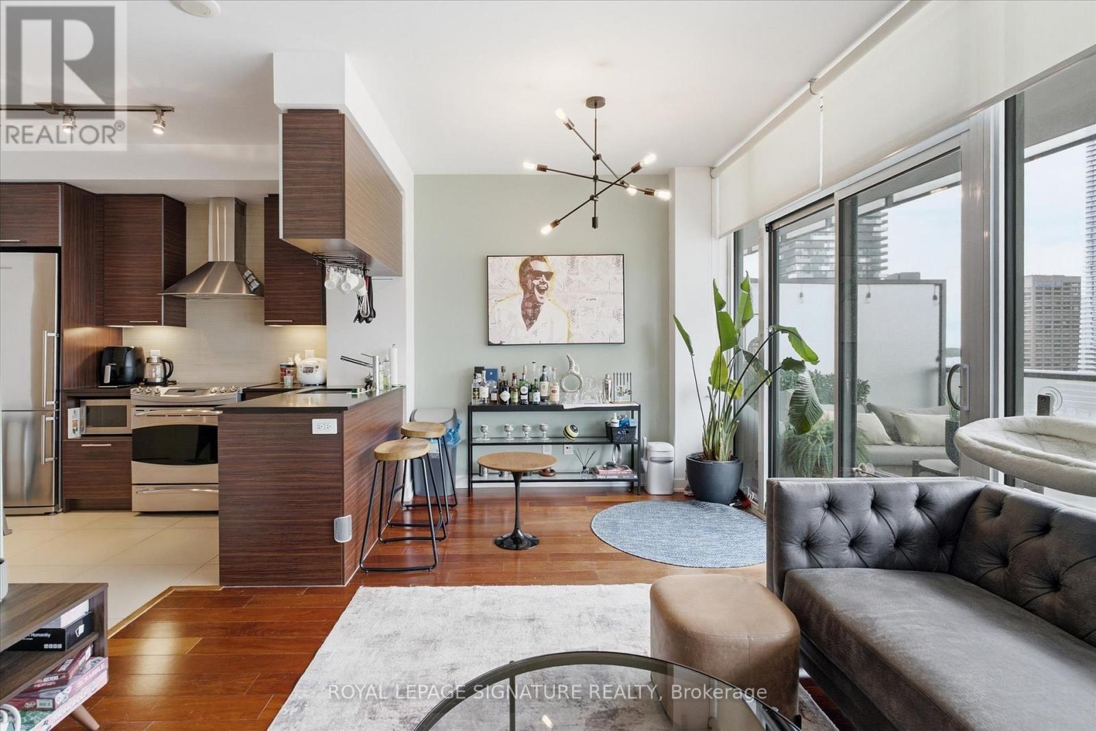 1504 - 1 Market Street, Toronto, Ontario  M5E 0A2 - Photo 6 - C13500430
