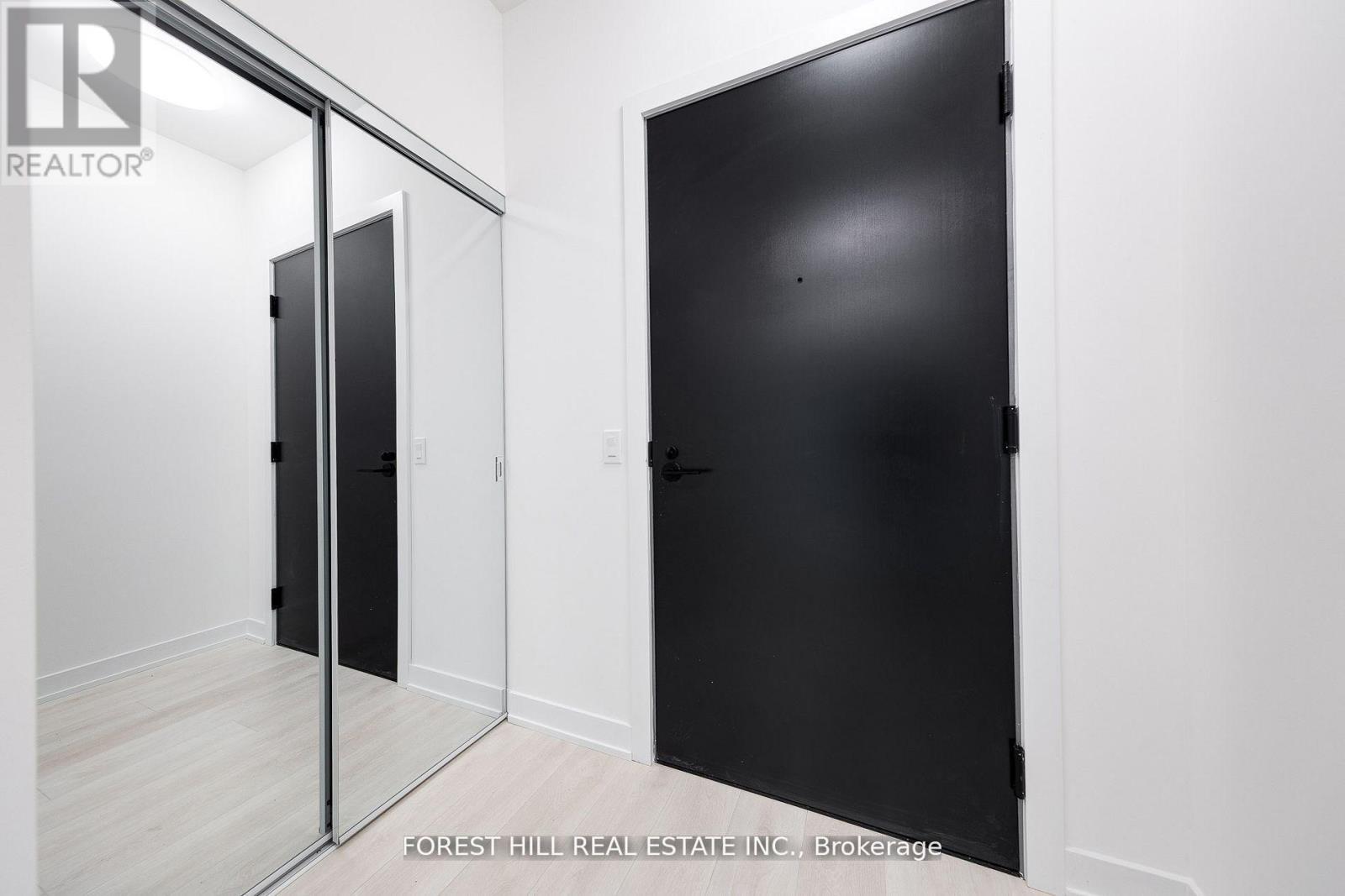 1302 - 117 Broadway Avenue, Toronto, Ontario  M4P 1V3 - Photo 2 - C13500432