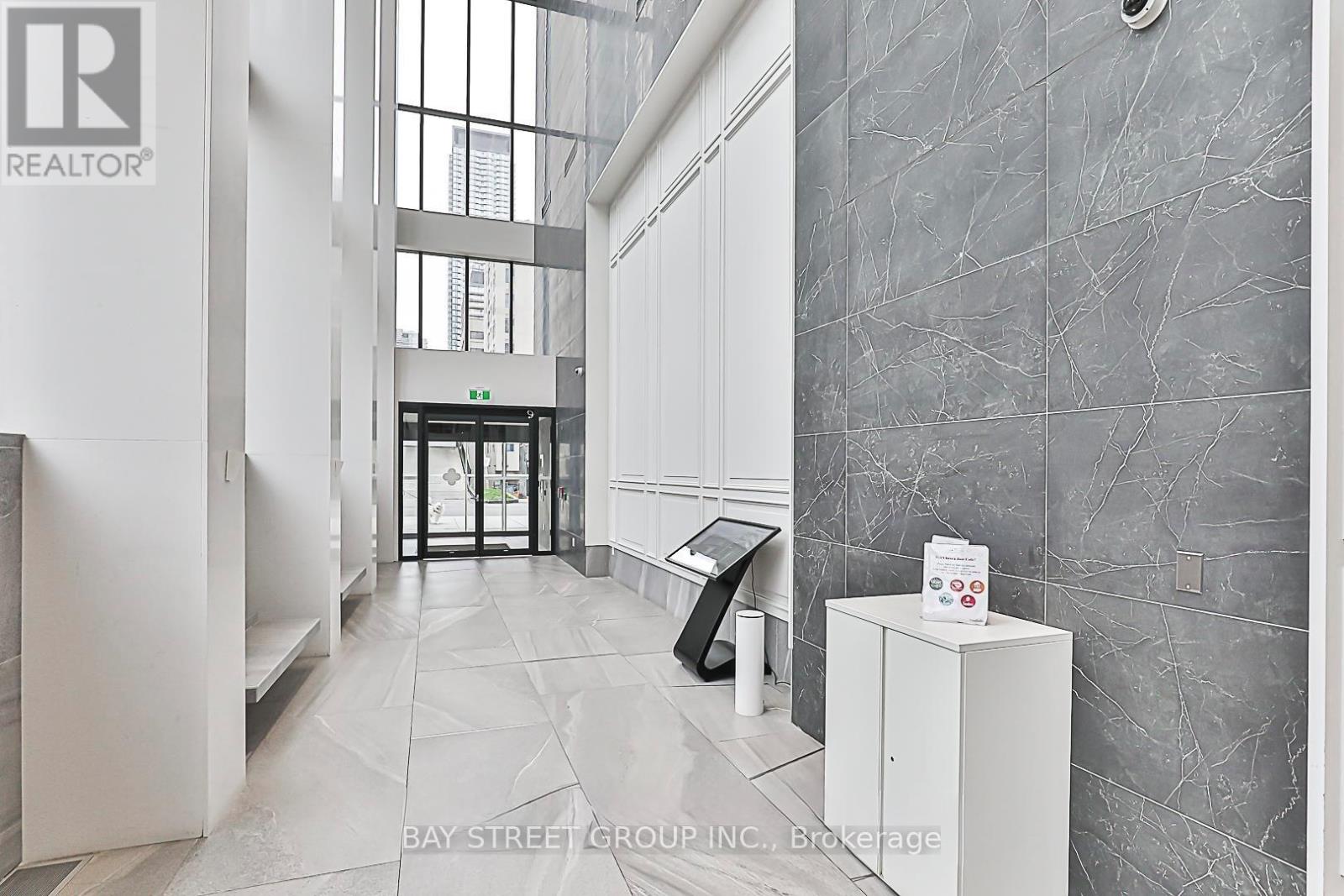 2109 - 3 Gloucester Street, Toronto, Ontario  M4Y 0C6 - Photo 2 - C13500480