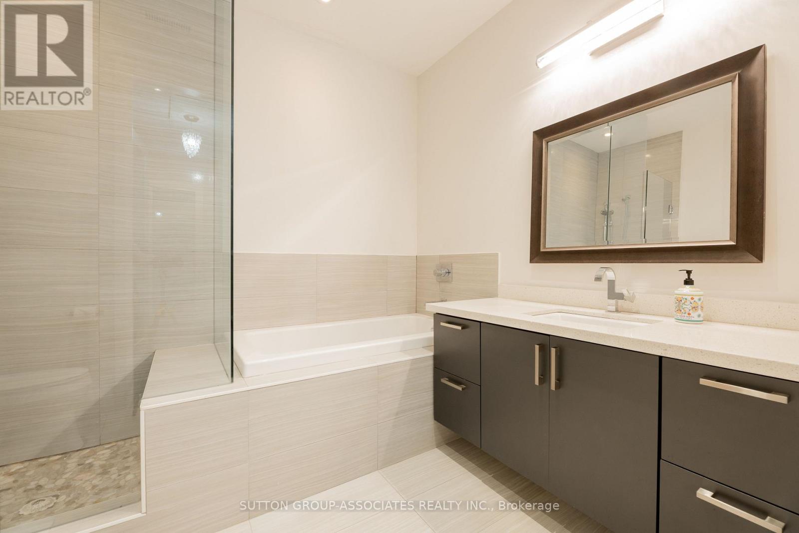 1 - 608 Spadina Avenue, Toronto, Ontario  M5S 2H4 - Photo 25 - C13500496