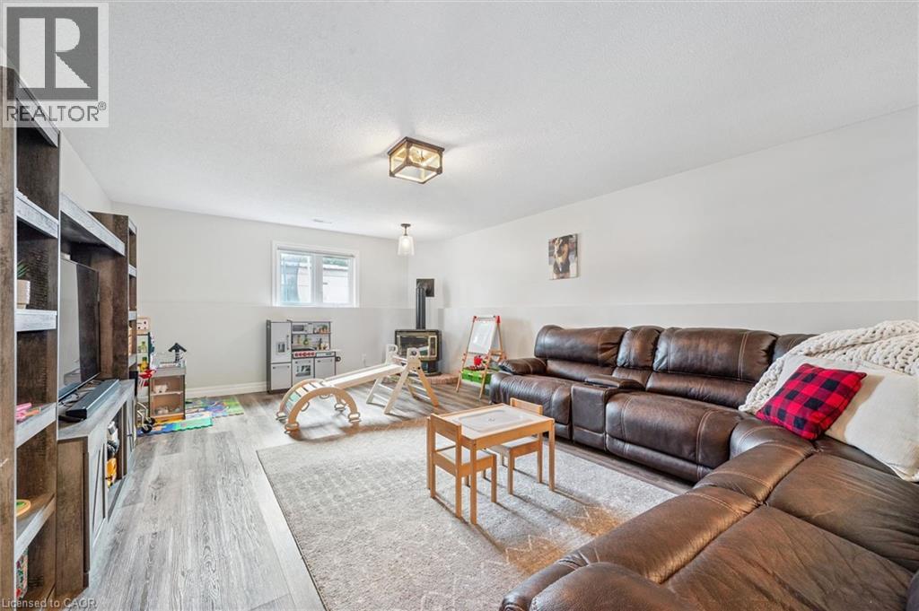 7 Fern Place, Listowel, Ontario  N4W 3K6 - Photo 18 - 40843489