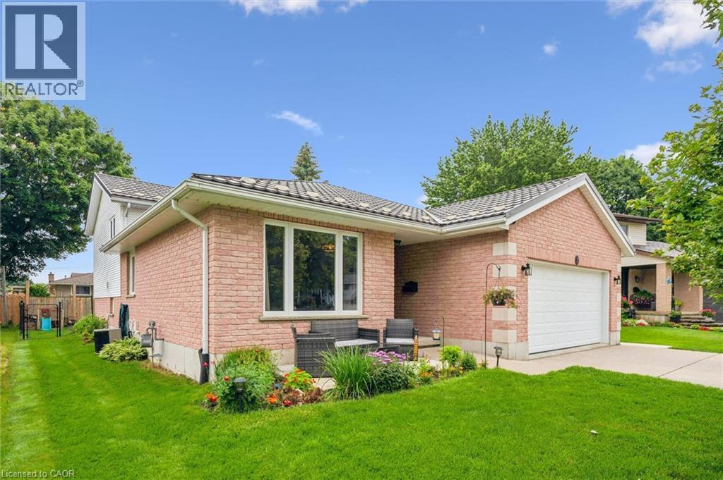 7 Fern Place, Listowel, Ontario  N4W 3K6 - Photo 2 - 40843489