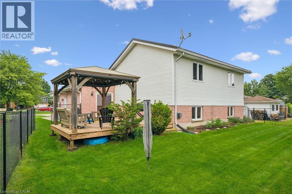 7 Fern Place, Listowel, Ontario  N4W 3K6 - Photo 23 - 40843489