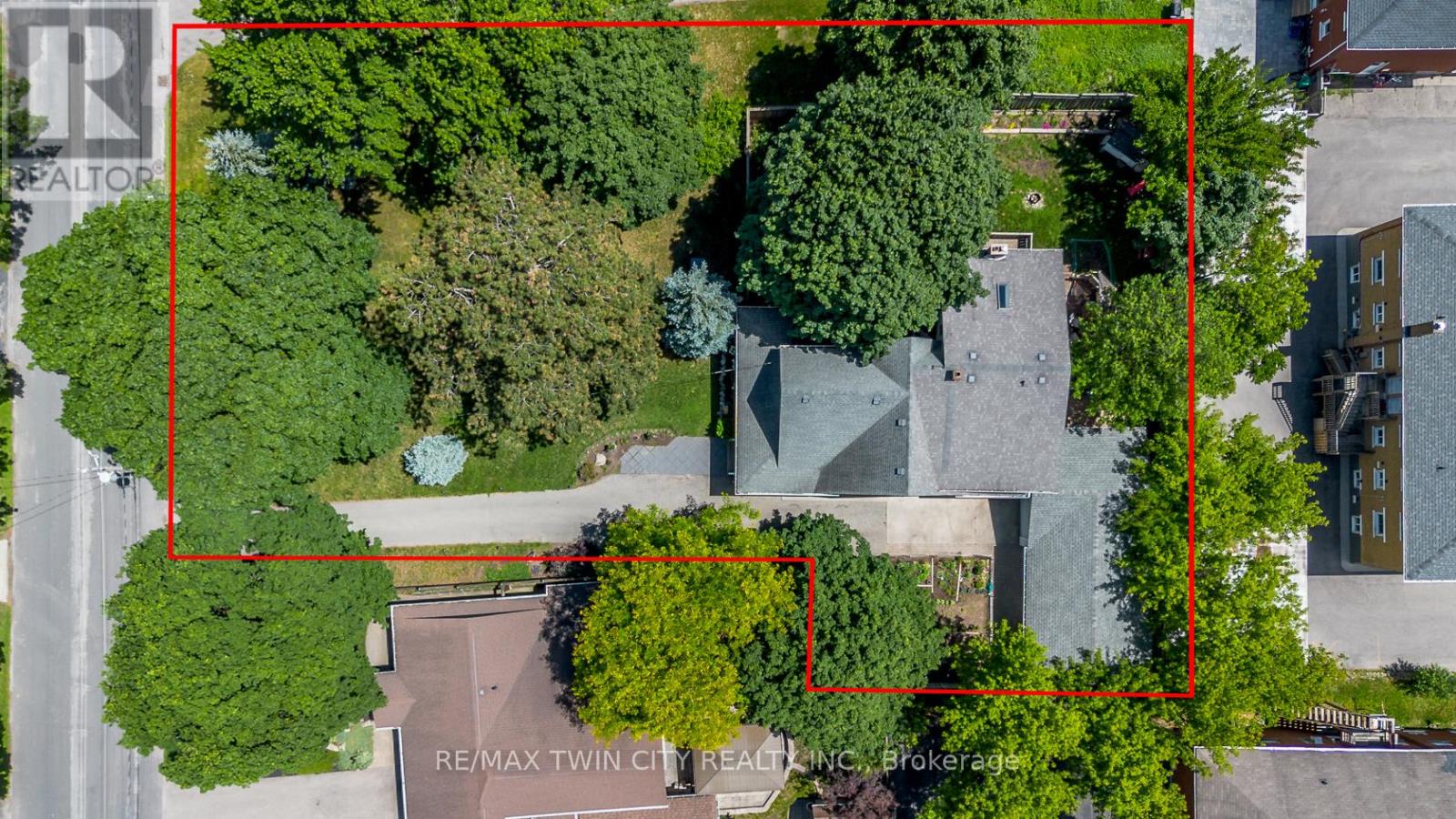 103 Belleview Avenue, Waterloo, Ontario  N2B 1G6 - Photo 45 - X13478416