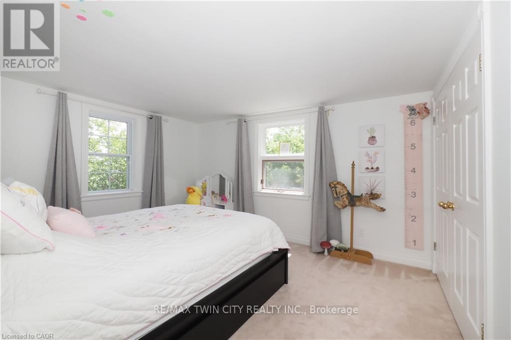 103 Belleview Avenue, Waterloo, Ontario  N2B 1G6 - Photo 25 - X13478416