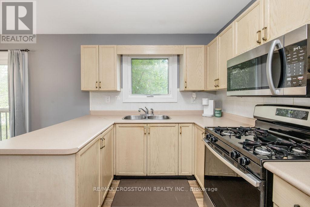 2237 25th Side Road, Innisfil, Ontario  L9S 2C9 - Photo 9 - N13500310