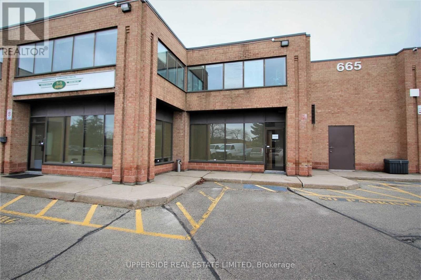 38 - 665 MILLWAY AVENUE, Vaughan, Ontario