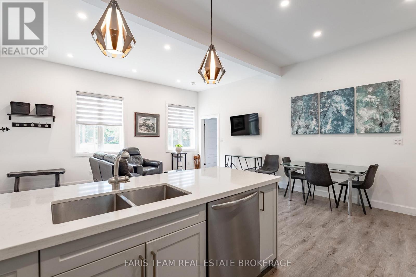 223a Hickory Lane, Barrie (Bayshore), Ontario  L4N 4J9 - Photo 32 - S13500326