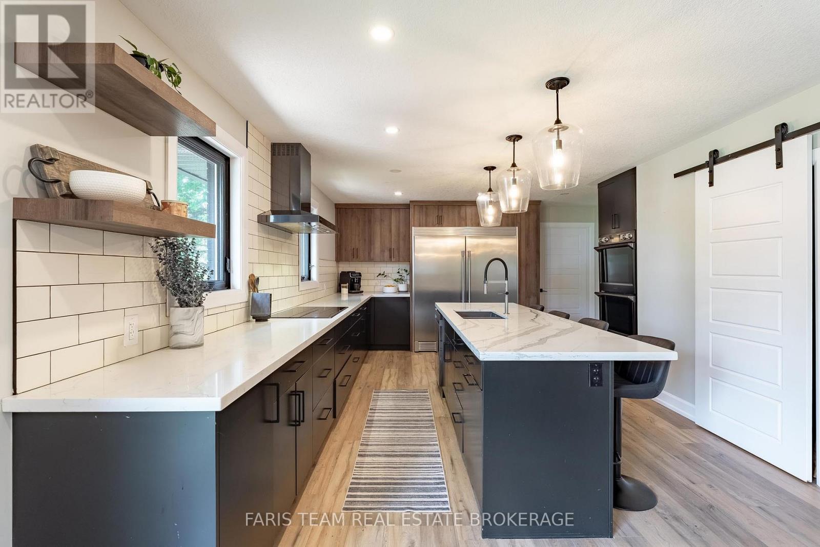 223a Hickory Lane, Barrie (Bayshore), Ontario  L4N 4J9 - Photo 7 - S13500326