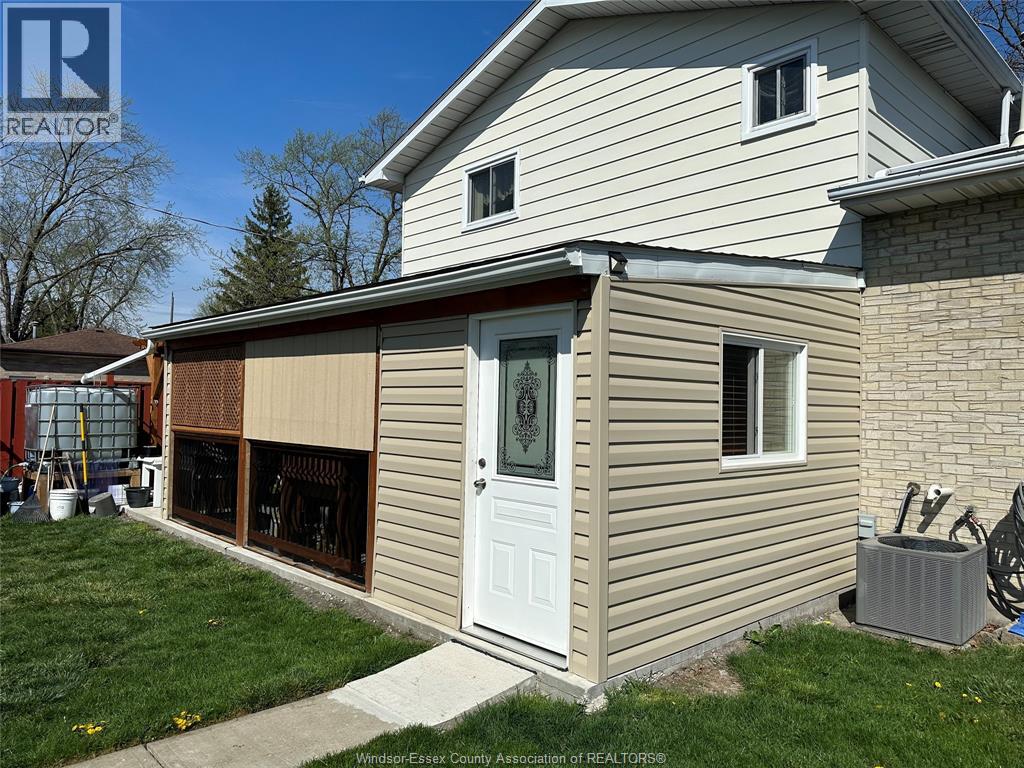 5835 Rose Street, Windsor, Ontario  N8T 3E6 - Photo 8 - 26015477