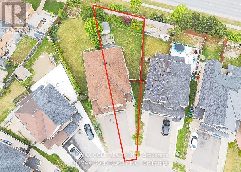 28 Jingle Crescent, Brampton, Ontario  L6S 0B2 - Photo 3 - W13500280