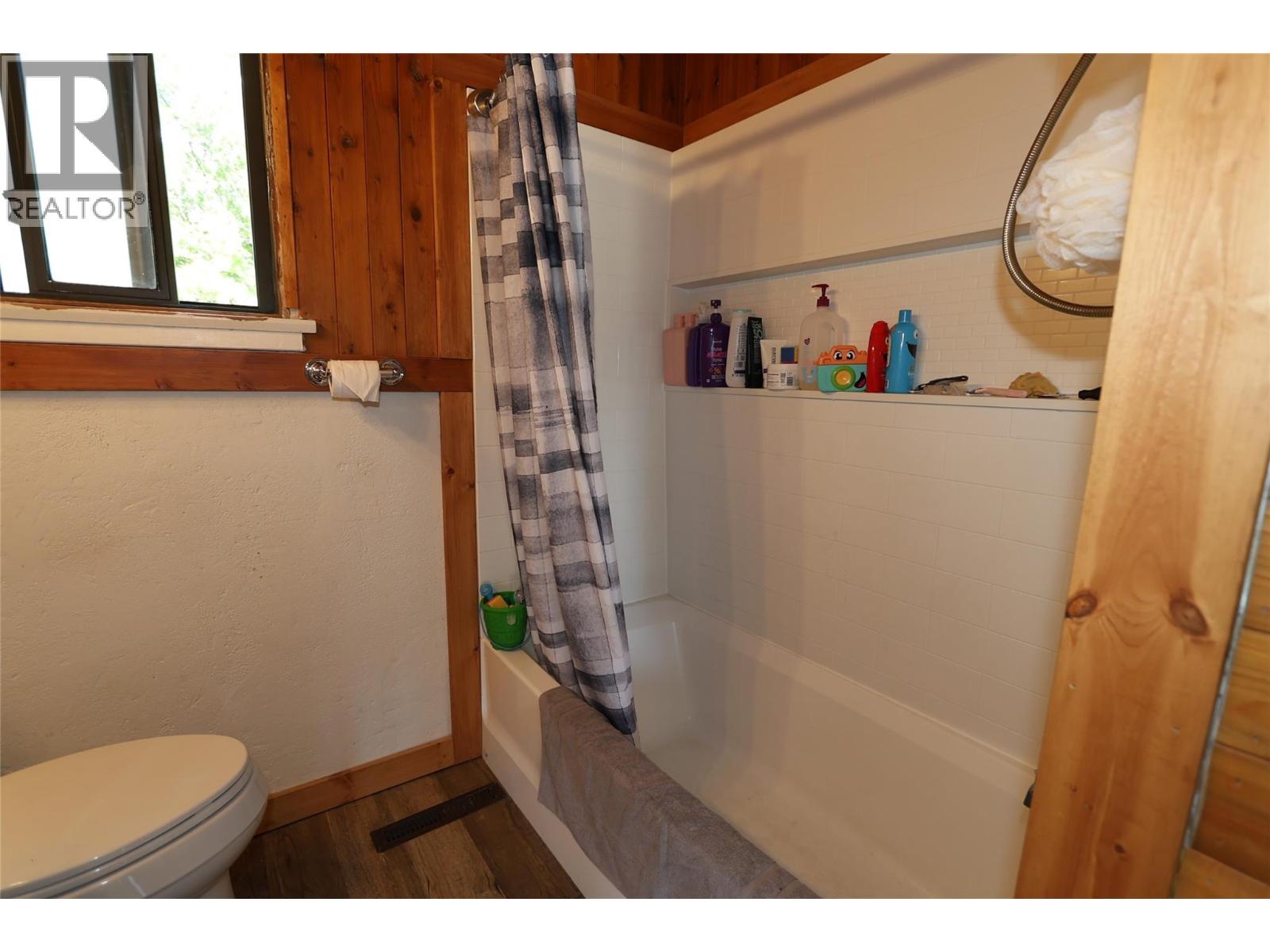 610 6 Avenue, Kimberley, British Columbia V1A 2V7 - Photo 12 - 10392670