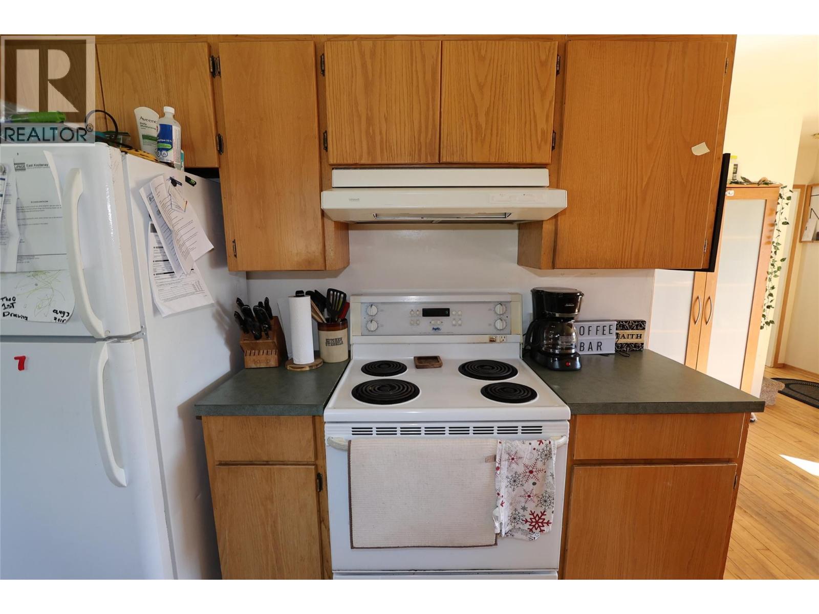 610 6 Avenue, Kimberley, British Columbia V1A 2V7 - Photo 4 - 10392670