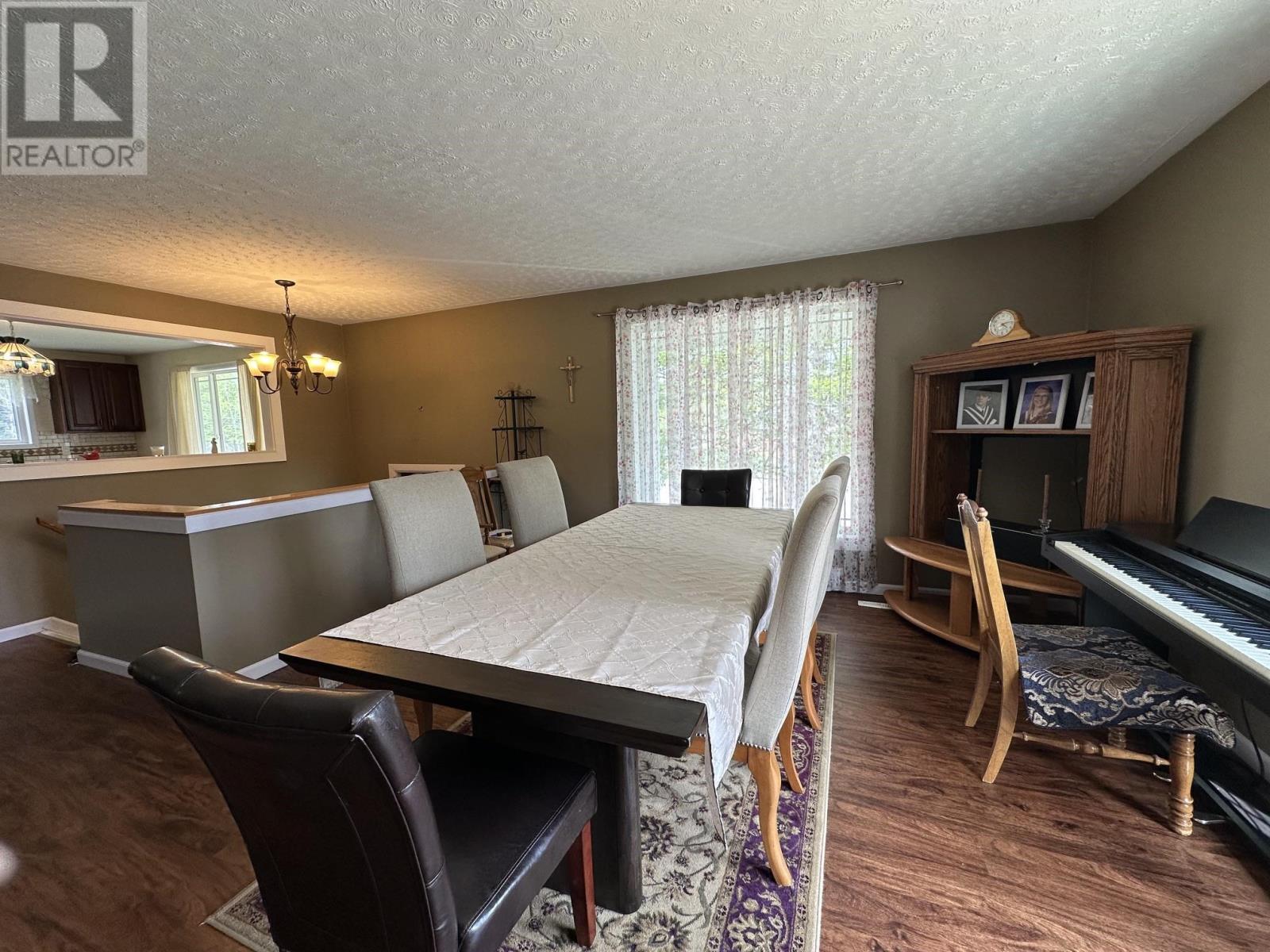 8 Terrace Ct, Terrace Bay, Ontario  P0T 2W0 - Photo 10 - TB2601482