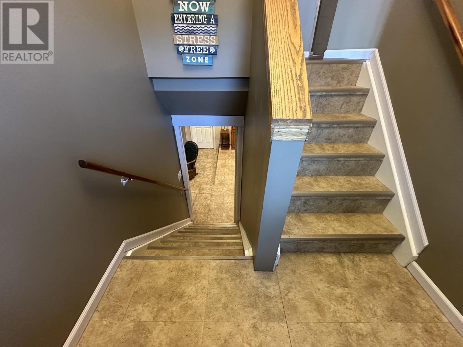 8 Terrace Ct, Terrace Bay, Ontario  P0T 2W0 - Photo 2 - TB2601482