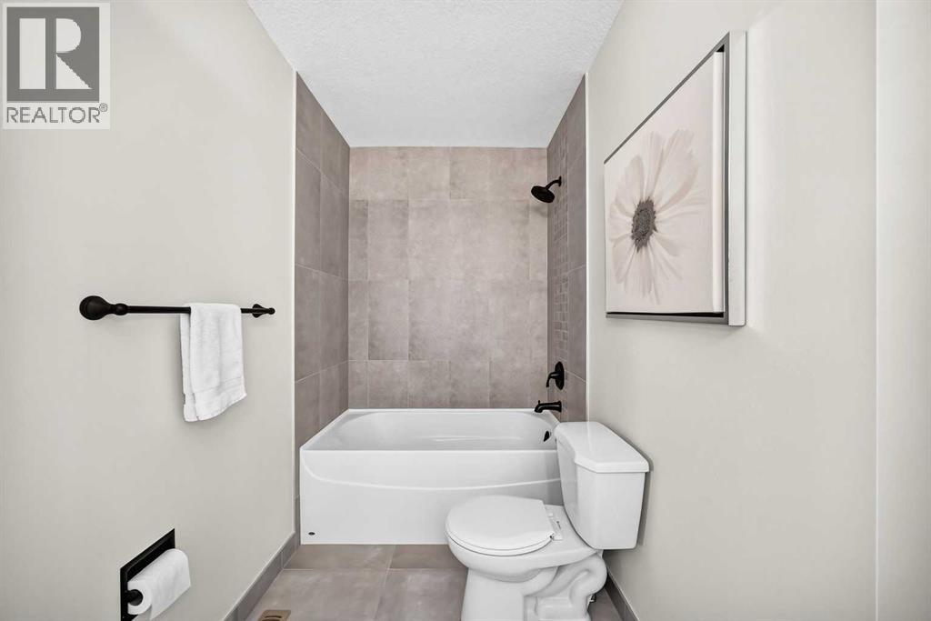 47 Canterbury Court Sw, Calgary, Alberta  T2W 6C2 - Photo 30 - A2323968