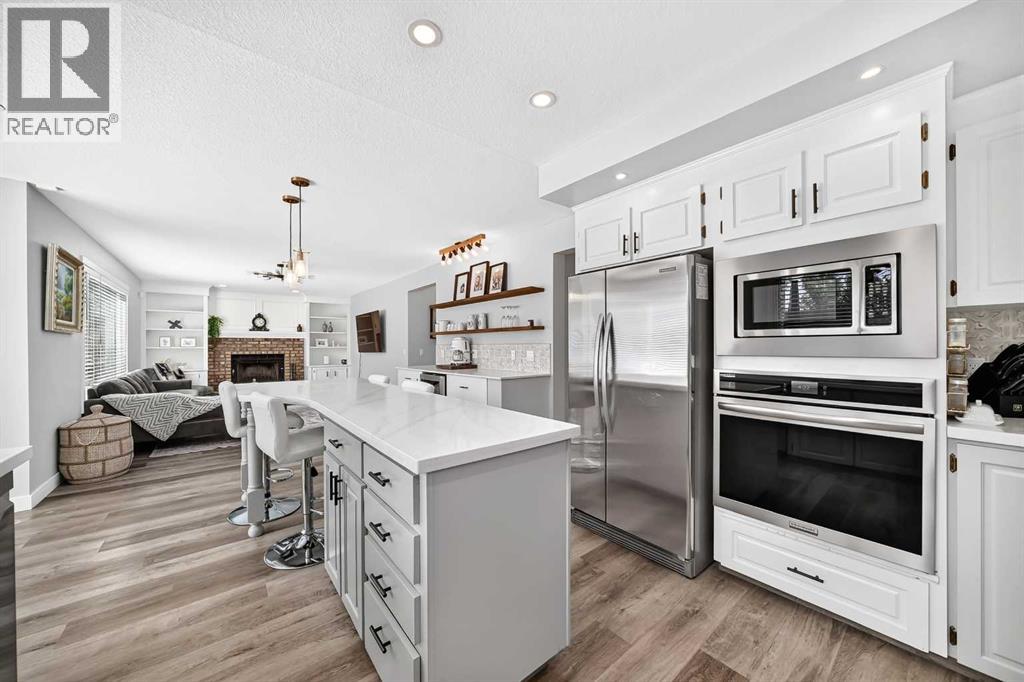 47 Canterbury Court Sw, Calgary, Alberta  T2W 6C2 - Photo 8 - A2323968